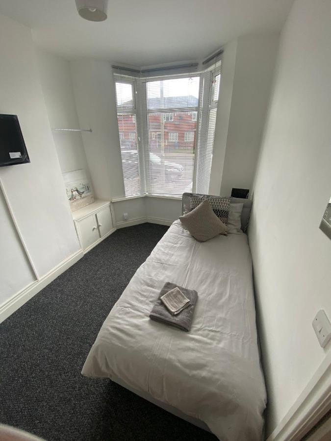 174 Boaler Street Hotell Liverpool Eksteriør bilde